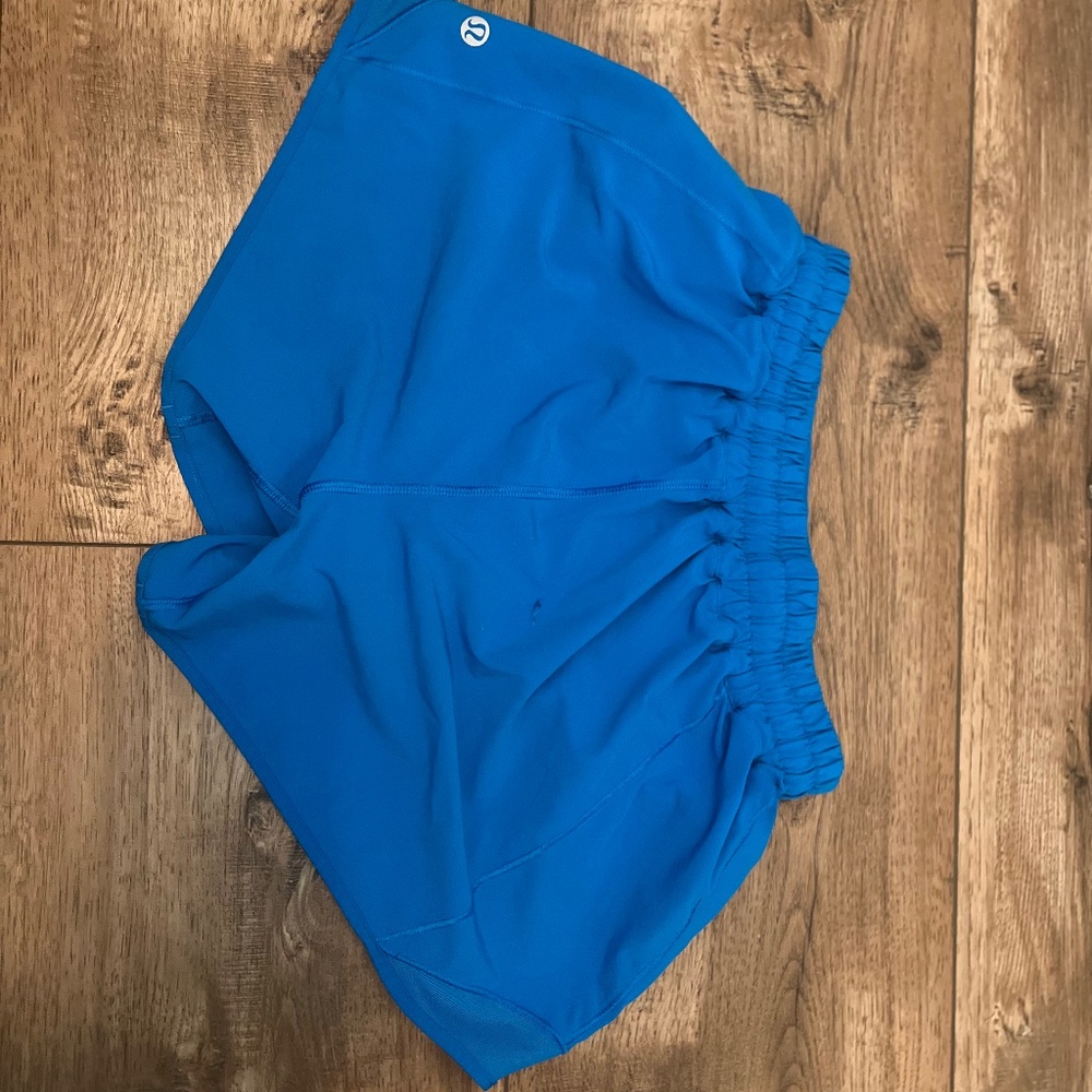 Lululemon Hotty Hot Low-Rise Lined Short 2.5"